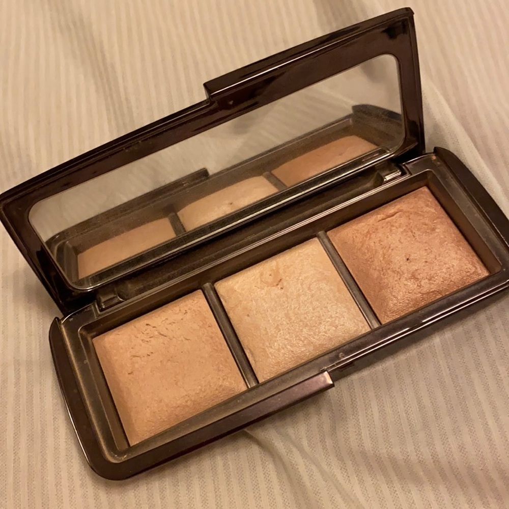 Hourglass Ambient Lighting Palette